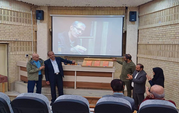 همکاری در رونمایی از کتاب با دانشگاه شیراز 
