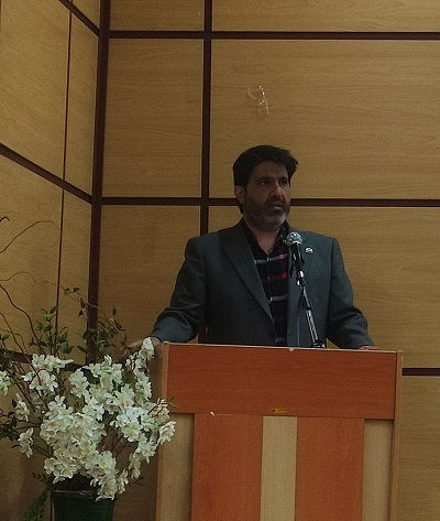 رونمایی از کتاب یک قرن با کازرون 